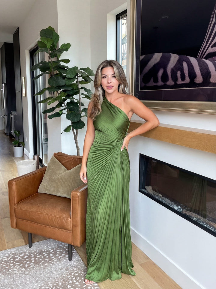 Aurelia – Asymmetrical Pleated One-Shoulder Dress
