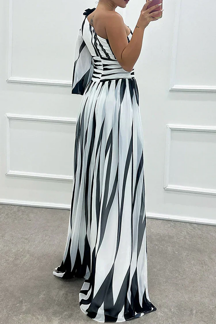 Hazel™ | Chic One-Shoulder Striped Maxi Dress