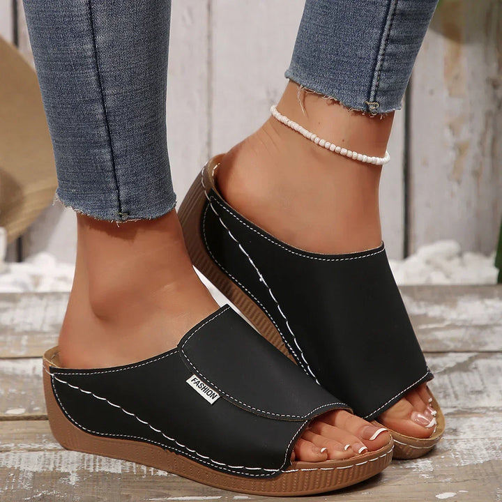 Ella | Slip-On Sandals Beach