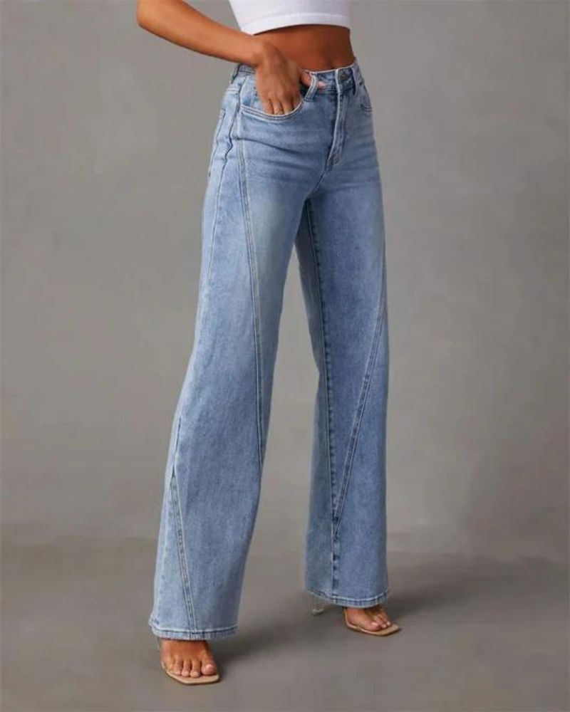 Spacious Fit Wide Leg Jeans