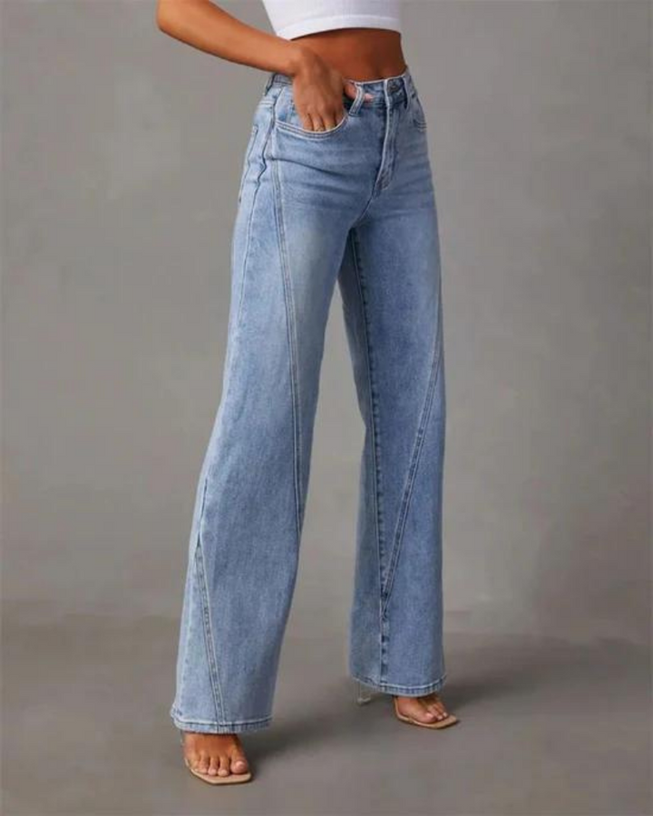 Spacious Fit Wide Leg Jeans