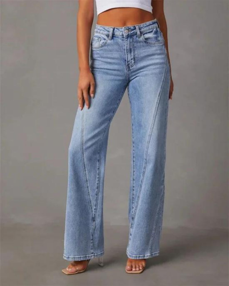 Spacious Fit Wide Leg Jeans
