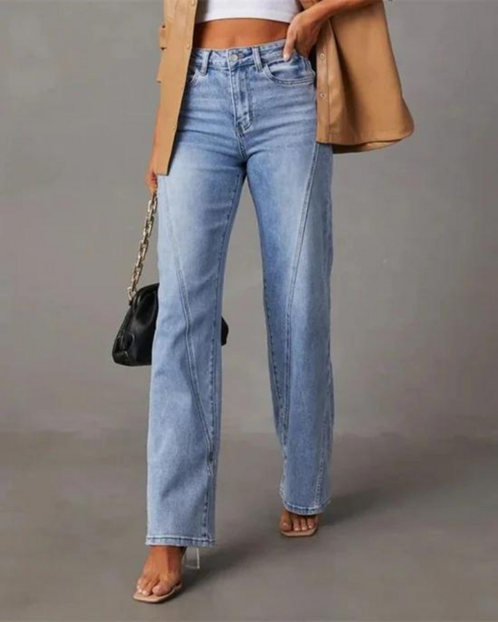 Spacious Fit Wide Leg Jeans
