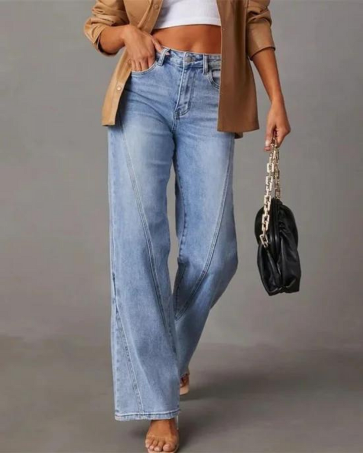 Spacious Fit Wide Leg Jeans