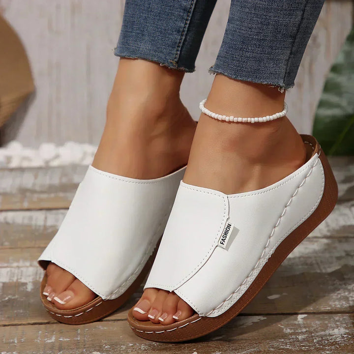 Ella | Slip-On Sandals Beach