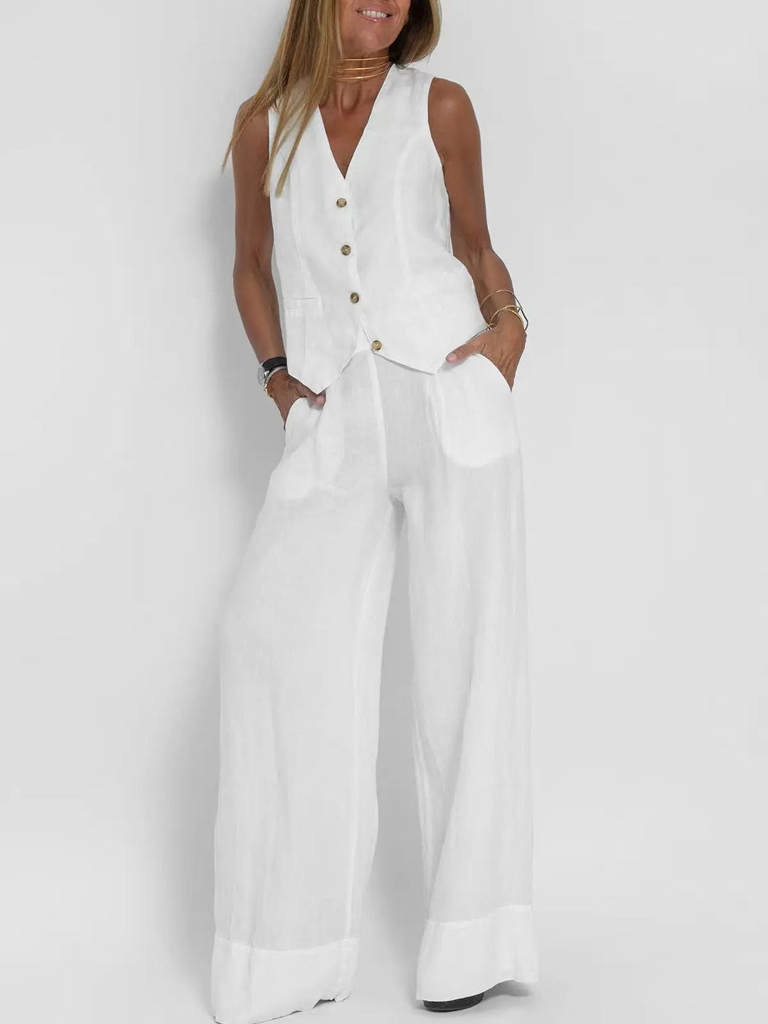 Custom-Fit Vest and Wide-Leg Cotton Ensemble