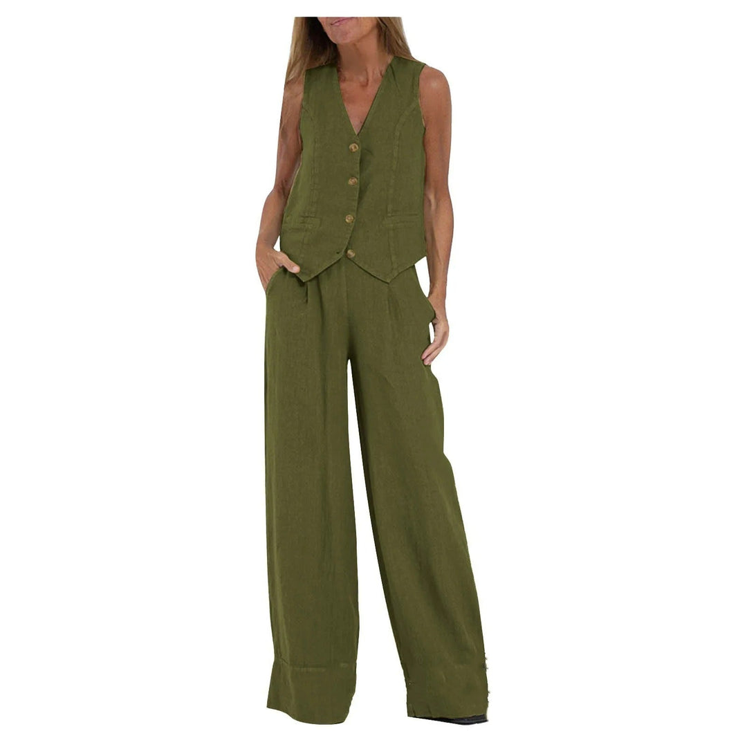 Custom-Fit Vest and Wide-Leg Cotton Ensemble