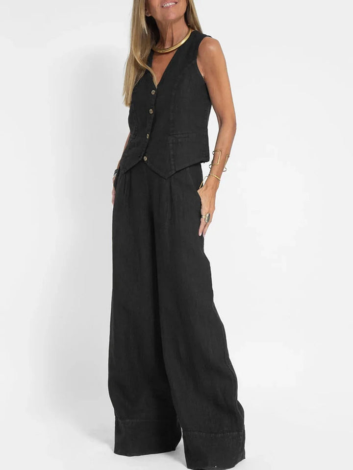 Custom-Fit Vest and Wide-Leg Cotton Ensemble
