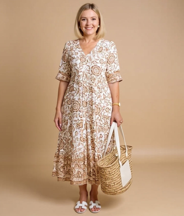 Elly | Chic Floral Dress with a Light and Airy Feel