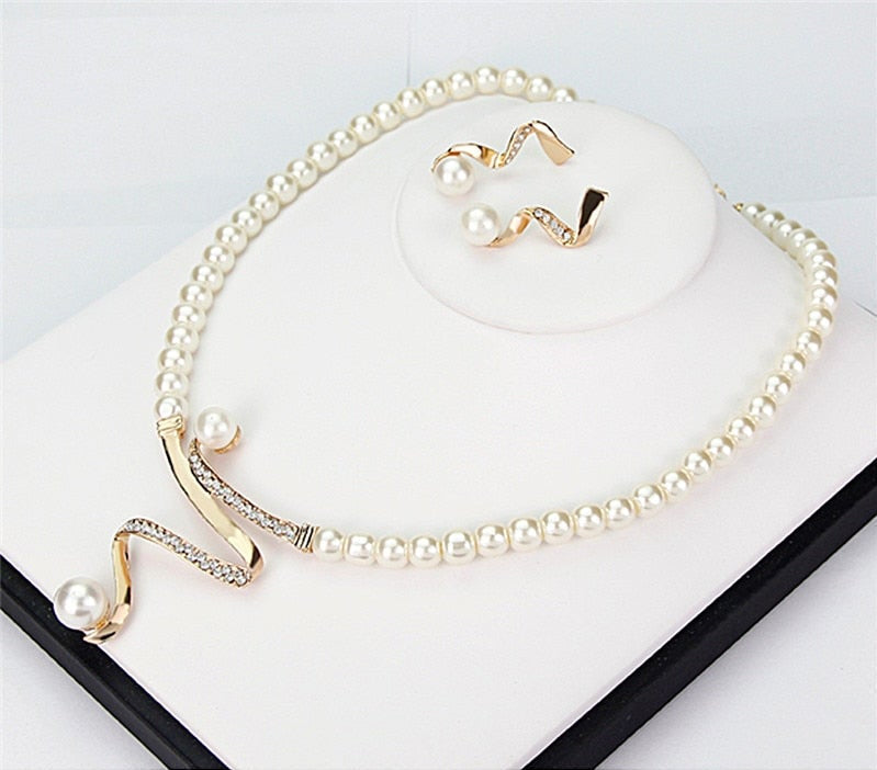 Dorothy | Pearl Crystal Jewelry Set