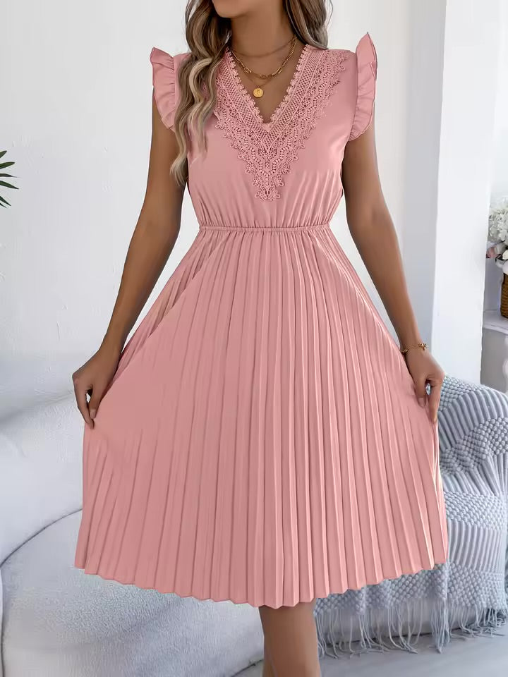 Chloe – Casual V-Neck Maxi Dress with Lace Detail