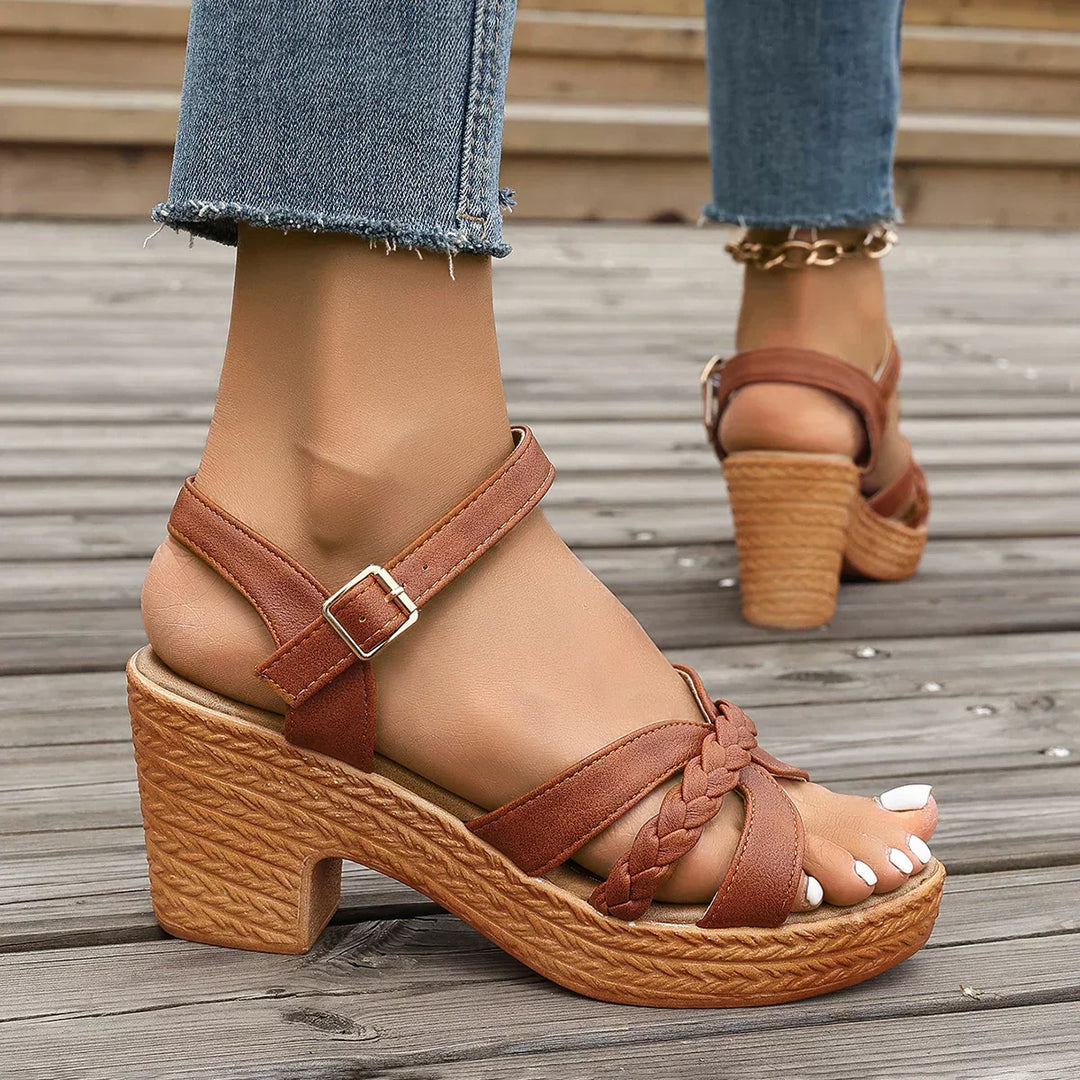 Sarah | Orthopedic Sandals Beach
