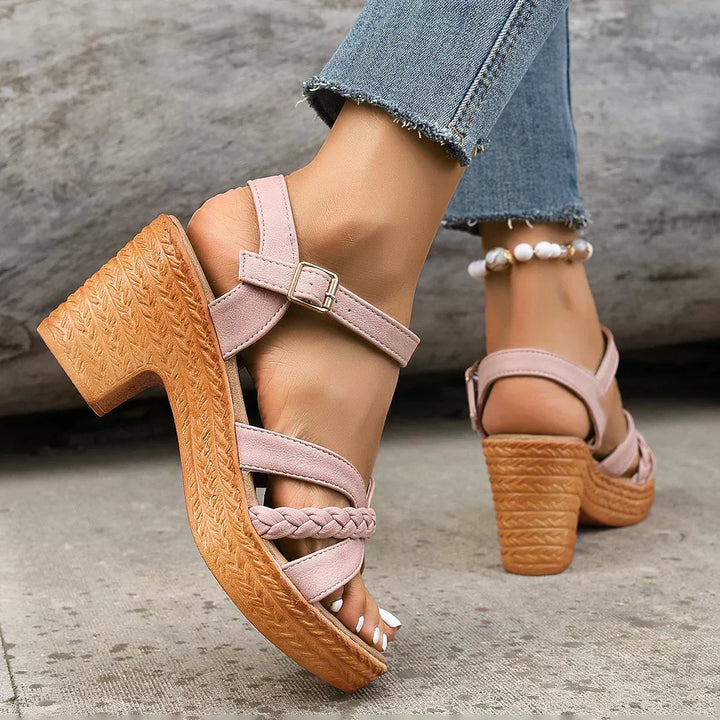Sarah | Orthopedic Sandals Beach