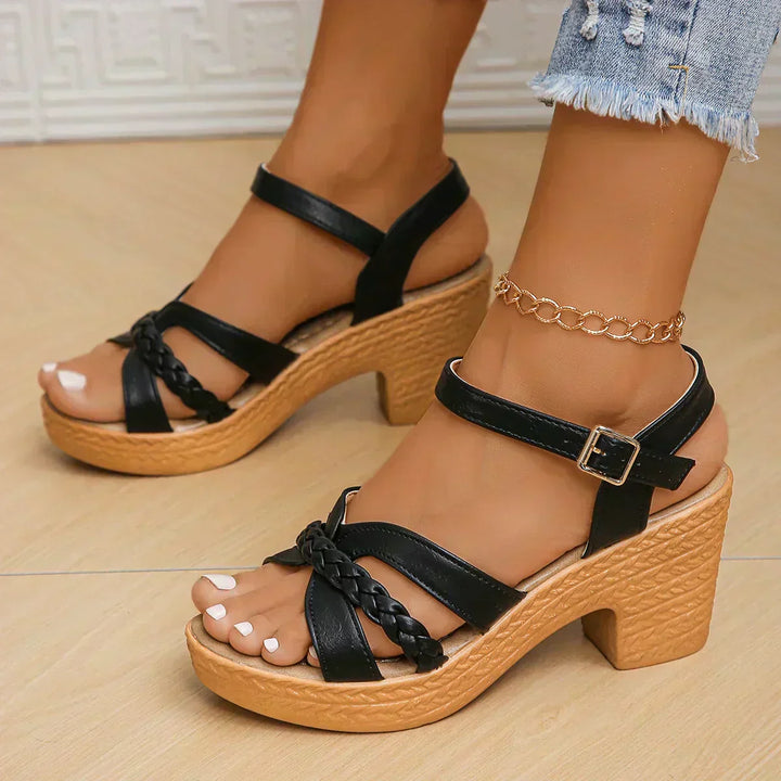 Sarah | Orthopedic Sandals Beach