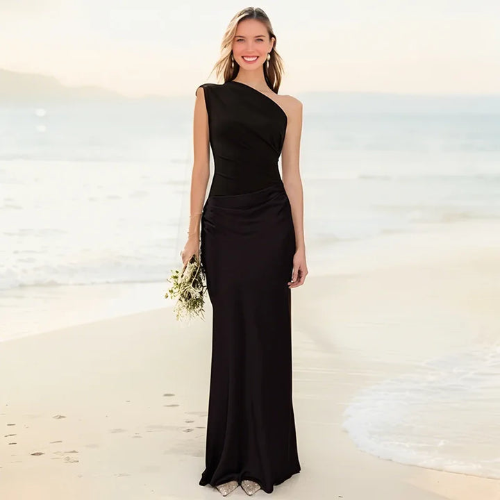 Luna™ | Satin Maxi Dress Featuring a Chic Slit