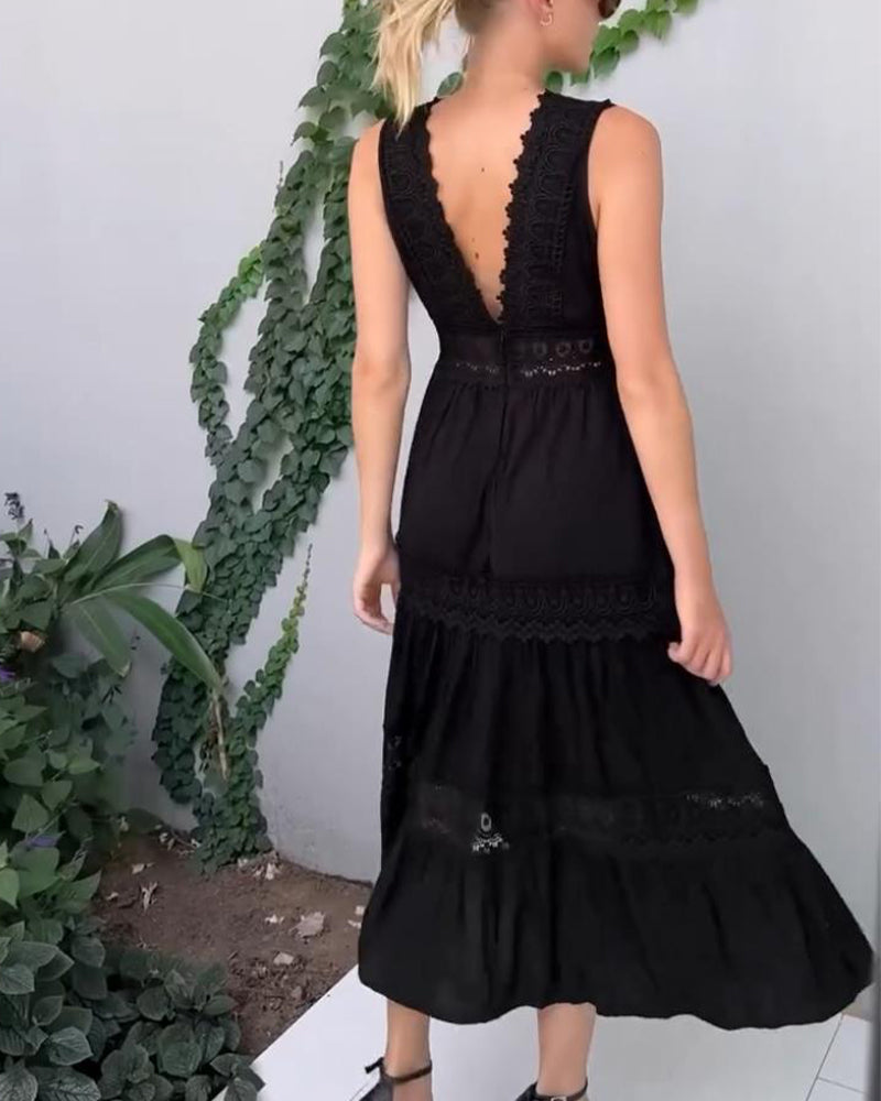 Aurelie | Elegant Lace Dress with V-Neck
