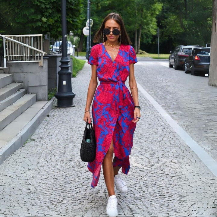 Judy | Chic Floral V-Neck Dress