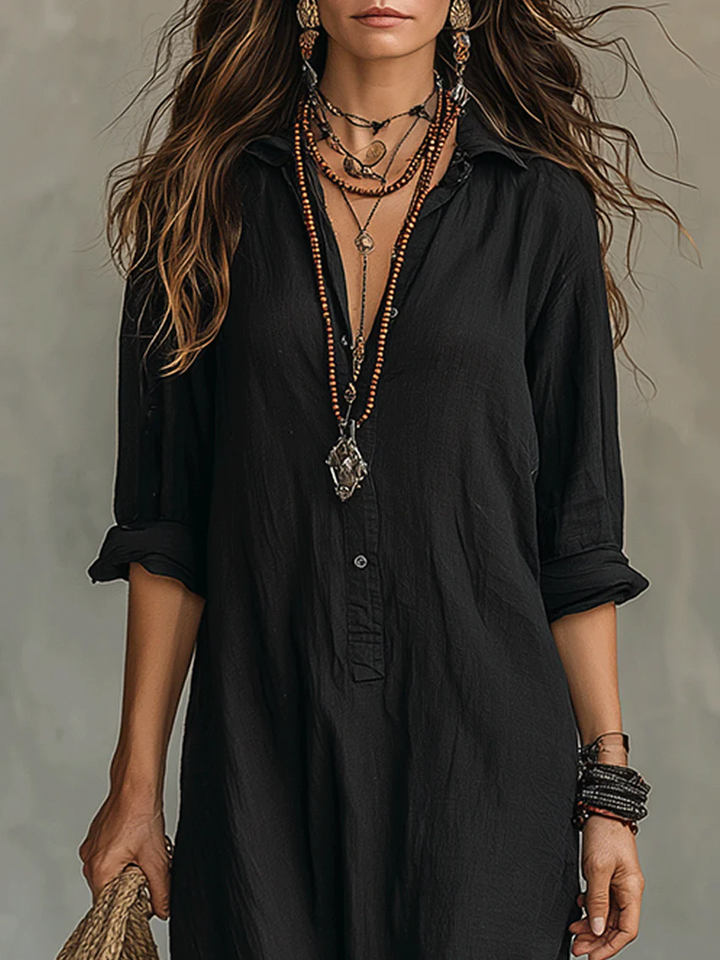 Soline™ | Black Maxi Dress with Button Details