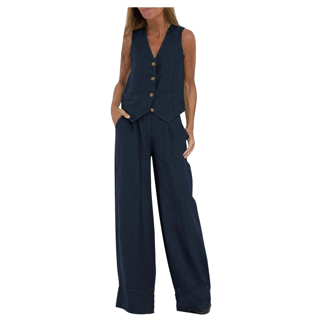 Custom-Fit Vest and Wide-Leg Cotton Ensemble