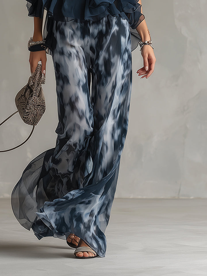 ESSENTIAL - Ludovica: Chic Chiffon Ensemble with High-Neck Top and Flowing Printed Trousers