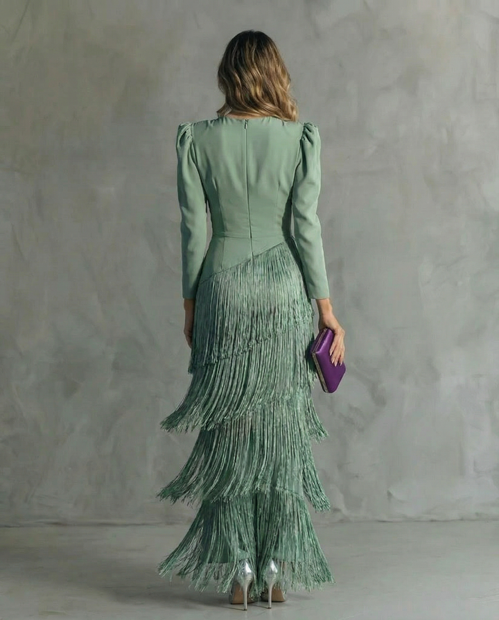 Chiara – Chic Dress Featuring Fringe Sleeves